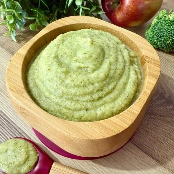 Piure de broccoli și măr